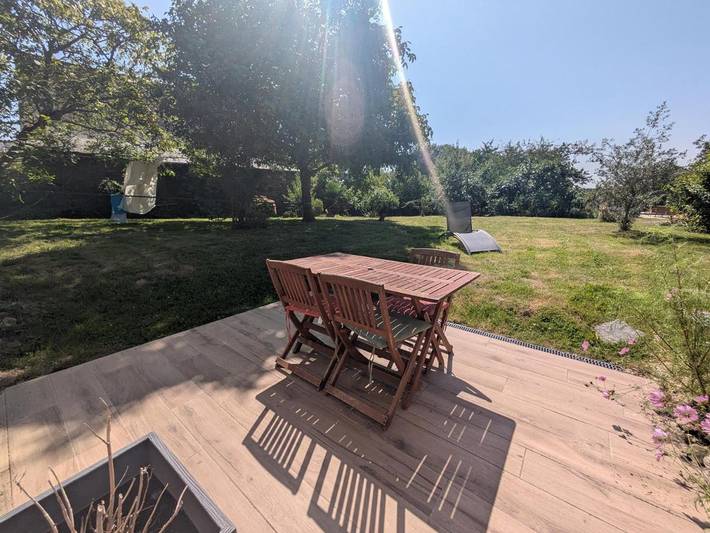 Location de vacances pour 5 personnes, avec vue et piscine ainsi que terrasse et jardin à Taden - 3