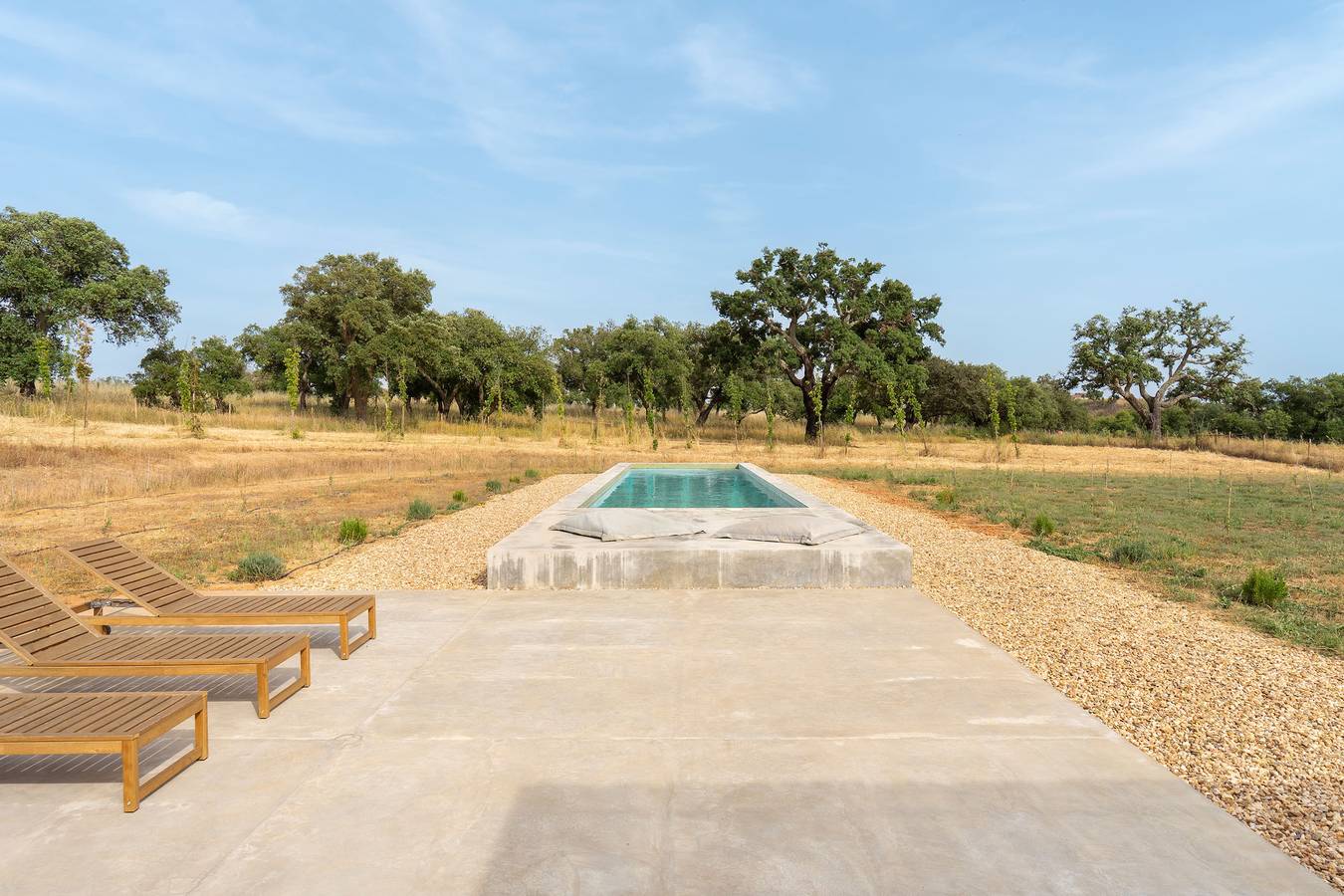 Vakantiehuis 'Monte De Santiago' met Uitzicht op de Bergen, Privé Zwembad en Wi-Fi in São Domingos e Vale de Água, Alentejo Litoral
