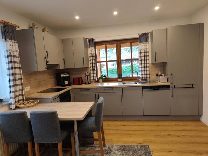 Ferienhaus für 8 Personen, mit Pool und Terrasse sowie Garten und Ausblick, mit Haustier in Bad Goisern am Hallstättersee - 4