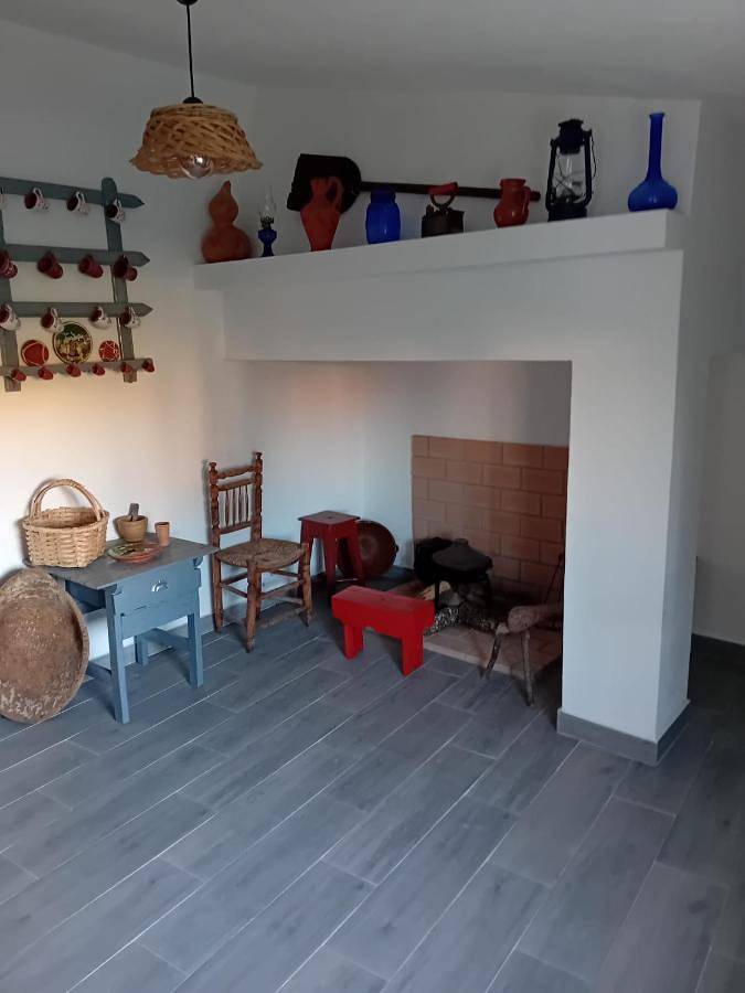 Location de vacances pour 8 personnes, avec jardin dans Nisa - 2