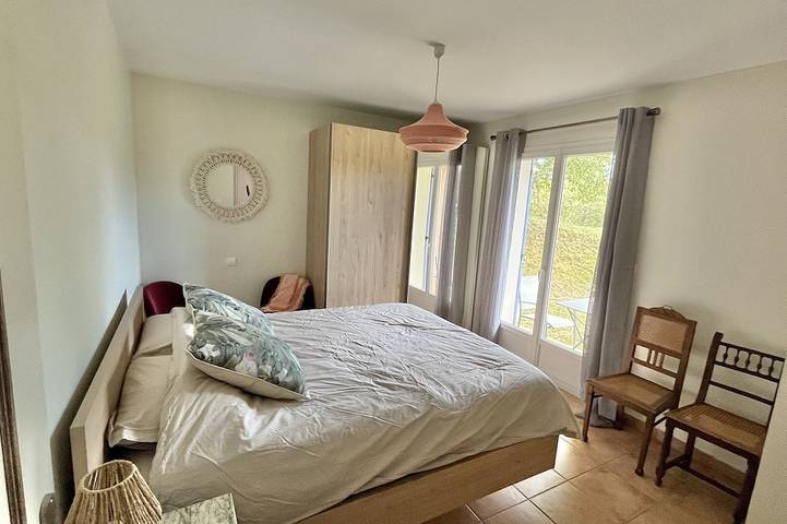 Location de vacances pour 7 personnes, avec jardin et terrasse, animaux acceptés à Saint-Montan - 2