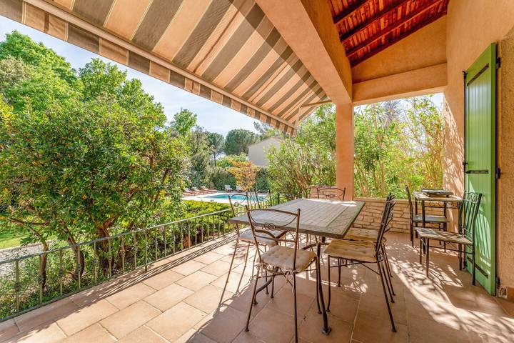 Ferienhaus für 8 Personen, mit Balkon und Garten in Vaucluse - 2