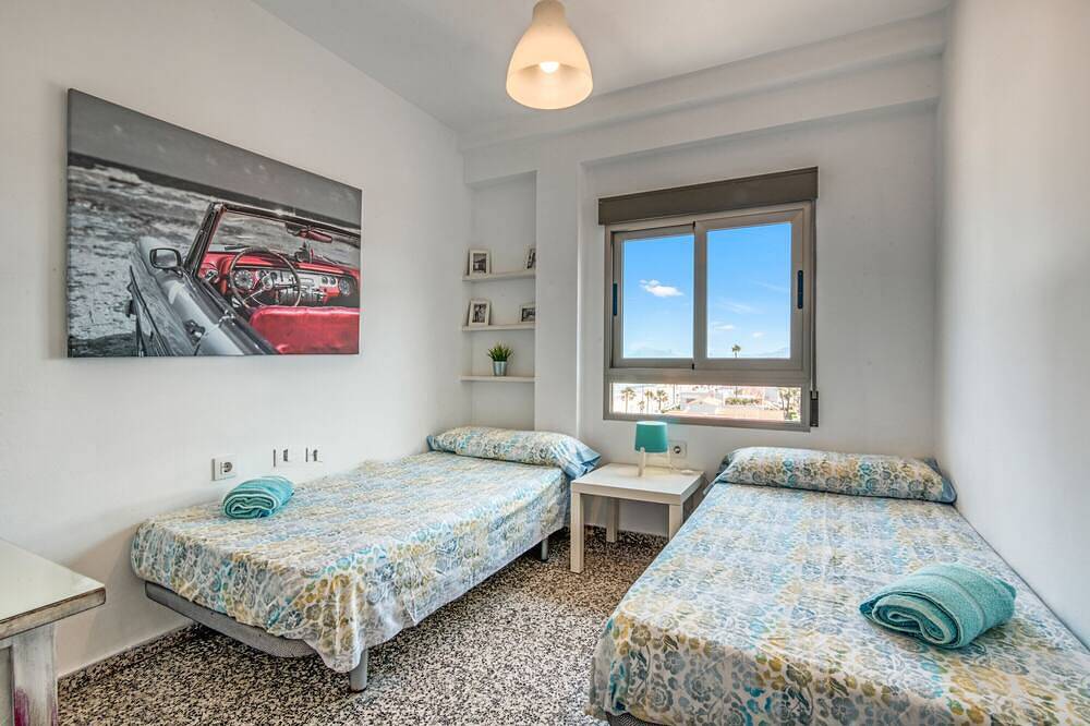 Entire apartment, Apartment 'Voramar' with Sea View, Private Terrace and Wi-Fi in Bellreguard, Costa de Valencia