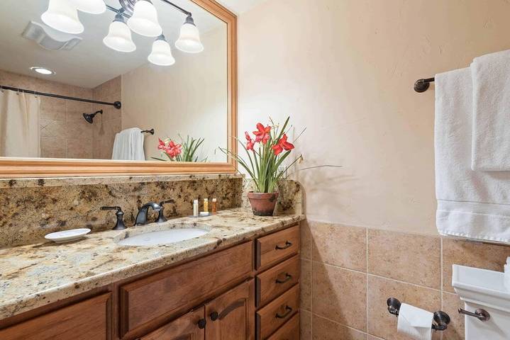 Vacation rental for 8 people, with hot tub and pool in Vail