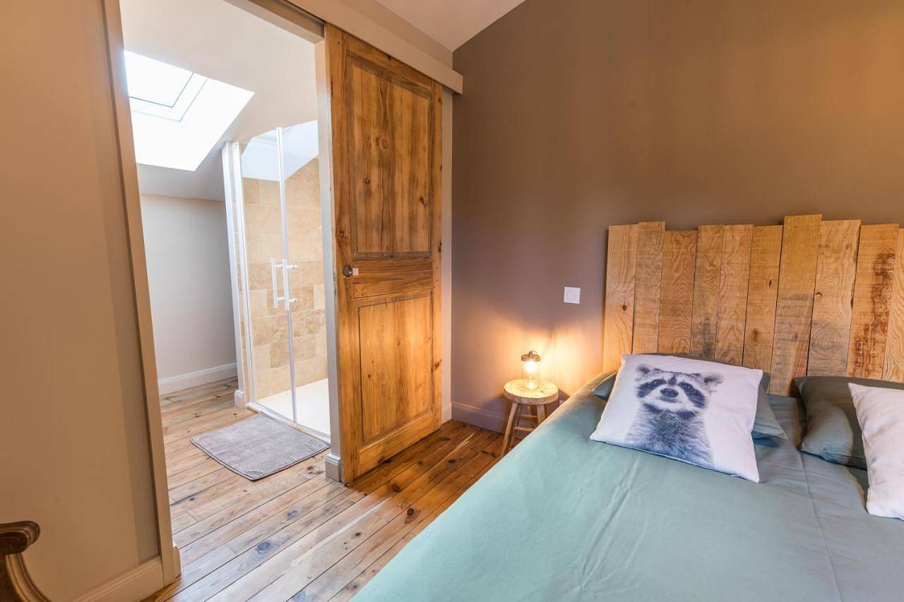 Double Room with Private Bathroom in Landes