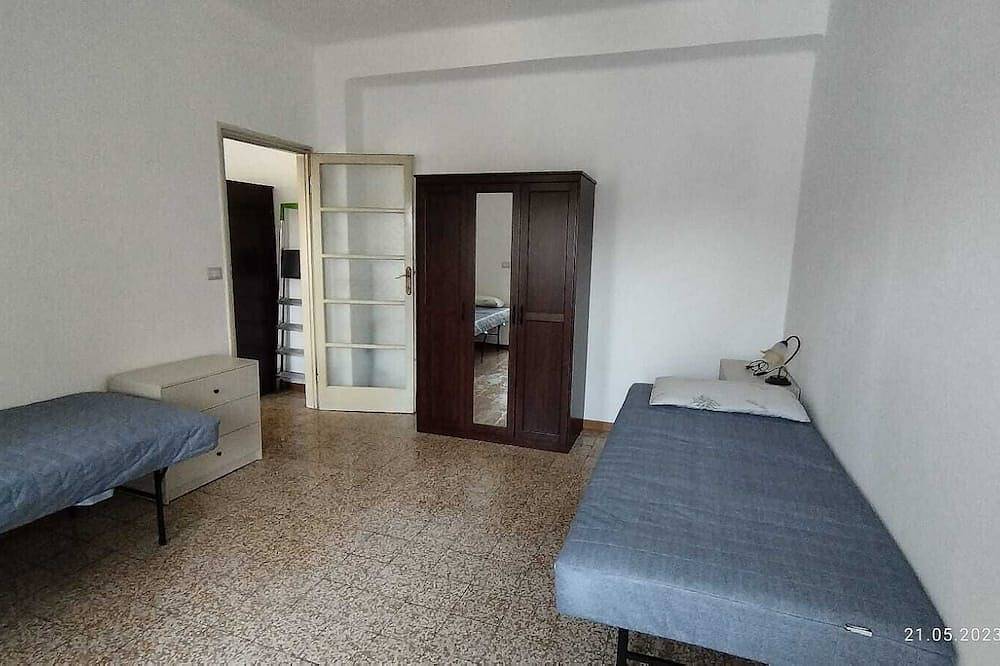 Apartamento entero, 18 Minuten mit Zug vom Milano Entfernt. 2-zimmer-apartment mit 2 Balkon in Seregno, Brianza