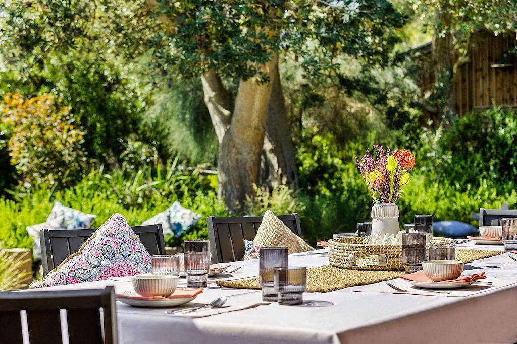 Bayside Retreat - 100m Beach, Games Room in McCrae, Mornington Peninsula