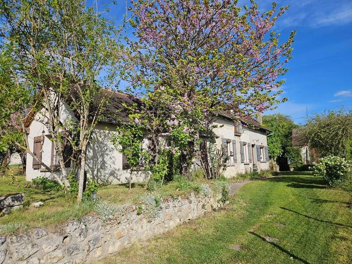 Location de vacances pour 6 personnes, avec jardin et vue à Thésée