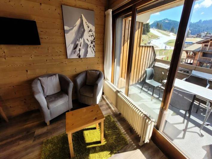 Gîte pour 4 personnes, avec balcon dans Office De Tourisme Des Gets - 3