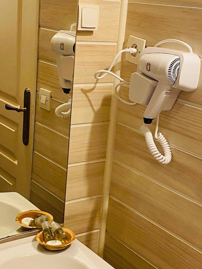 Chambre d’hôte pour 4 personnes, avec vue à Pontorson - 3