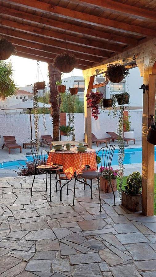 Appartement de vacances pour 2 personnes, avec piscine ainsi que vue et jardin