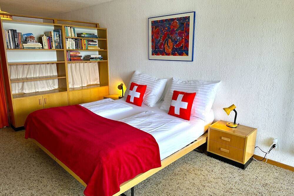 Geheel appartement, Concierge, Lake Thun/Alps Scenic Views by Swisshut in Sigriswil, Meer van Thun