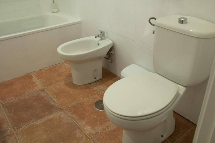 Hôtel pour 2 personnes, avec piscine ainsi que jardin et terrasse à Bornos - 4