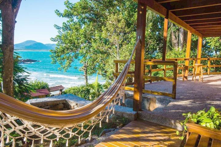 Casas e apartamentos de temporada para 2 pessoas, com vista e jardim em Barra da Lagoa
