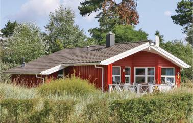 Ferienhaus für 8 Personen, mit Terrasse und Whirlpool sowie Sauna und Garten in Travemünde