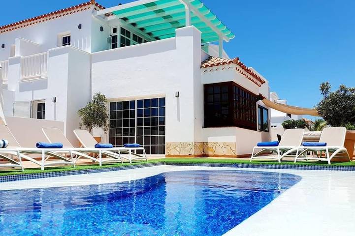 Villa für 6 Personen, mit Garten und Balkon - 1