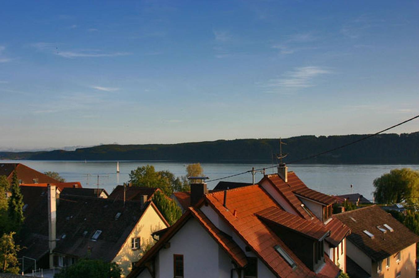 Ganze Wohnung, Ferienwohnung 'Widenhorn' mit Seeblick, Gemeinschaftsgarten und Wi-Fi in Sipplingen, Region Bodensee-Oberschwaben