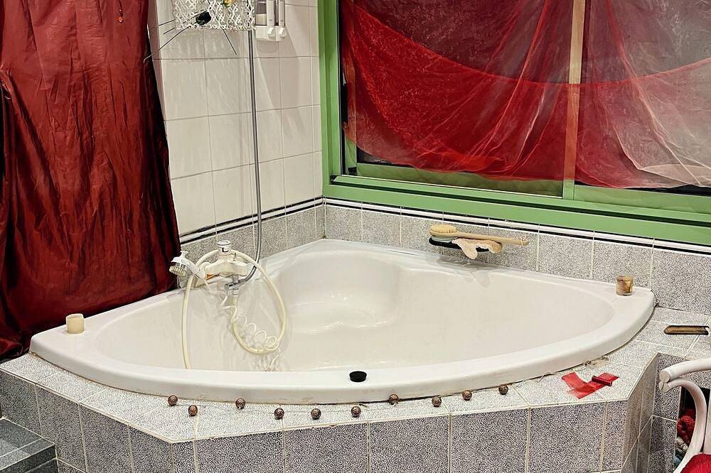 Mas des Vignes hacienda B&B - Maison- gates of Paris -Suresnes- Bois de Boulogne in Suresnes, Altos del Sena