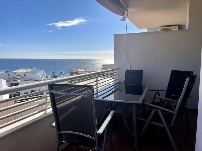 Ferienwohnung für 4 Personen, mit Ausblick und Pool sowie Terrasse - 1