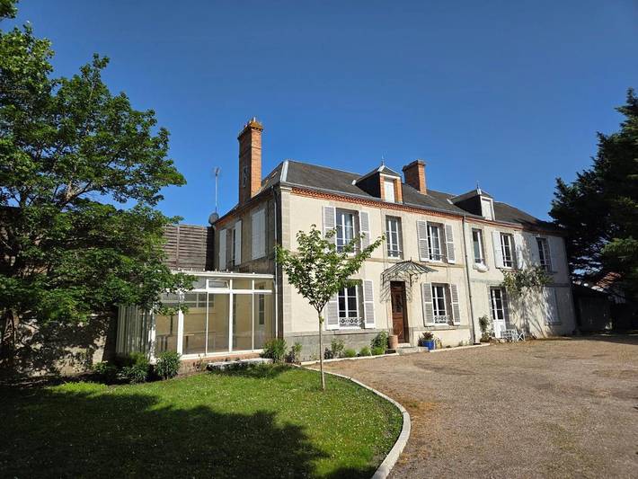 Chambre d’hôte pour 2 personnes, avec Jardin à La Ferté-Saint-Cyr