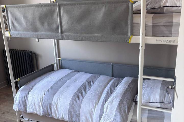 Location de vacances pour 8 personnes, avec balcon et jardin à Chindrieux - 3