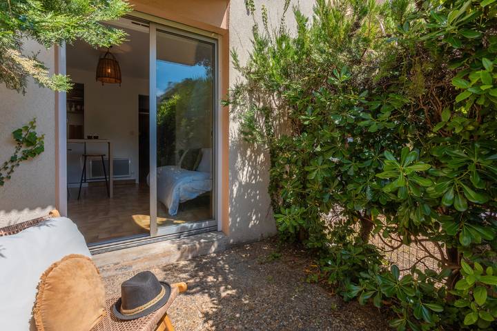Gîte pour 2 personnes, avec jardin, animaux acceptés dans Plage De La Croisette Sainte Maxime - 4
