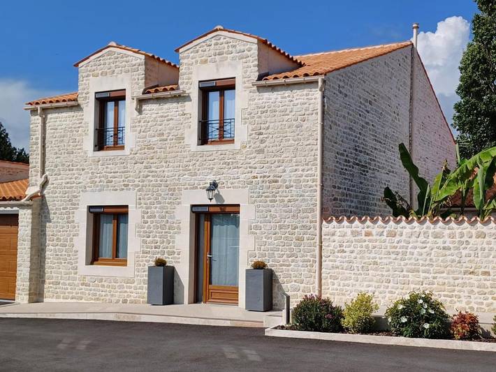 Gîte pour 2 personnes, avec Jardin et Vue à Thairé