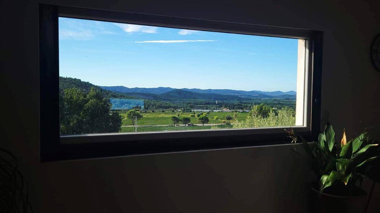 Appartement entier, Logement de charme avec jacuzzi et piscine in Carnoules, Côte méditerranéenne (France)