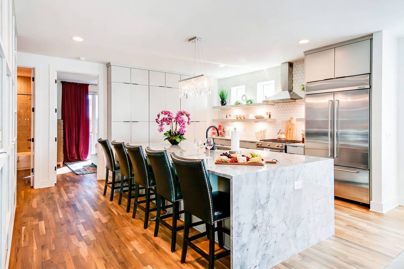 Dolly s Big House - 18 Beds Skydeck Views in Nashville, Tennessee