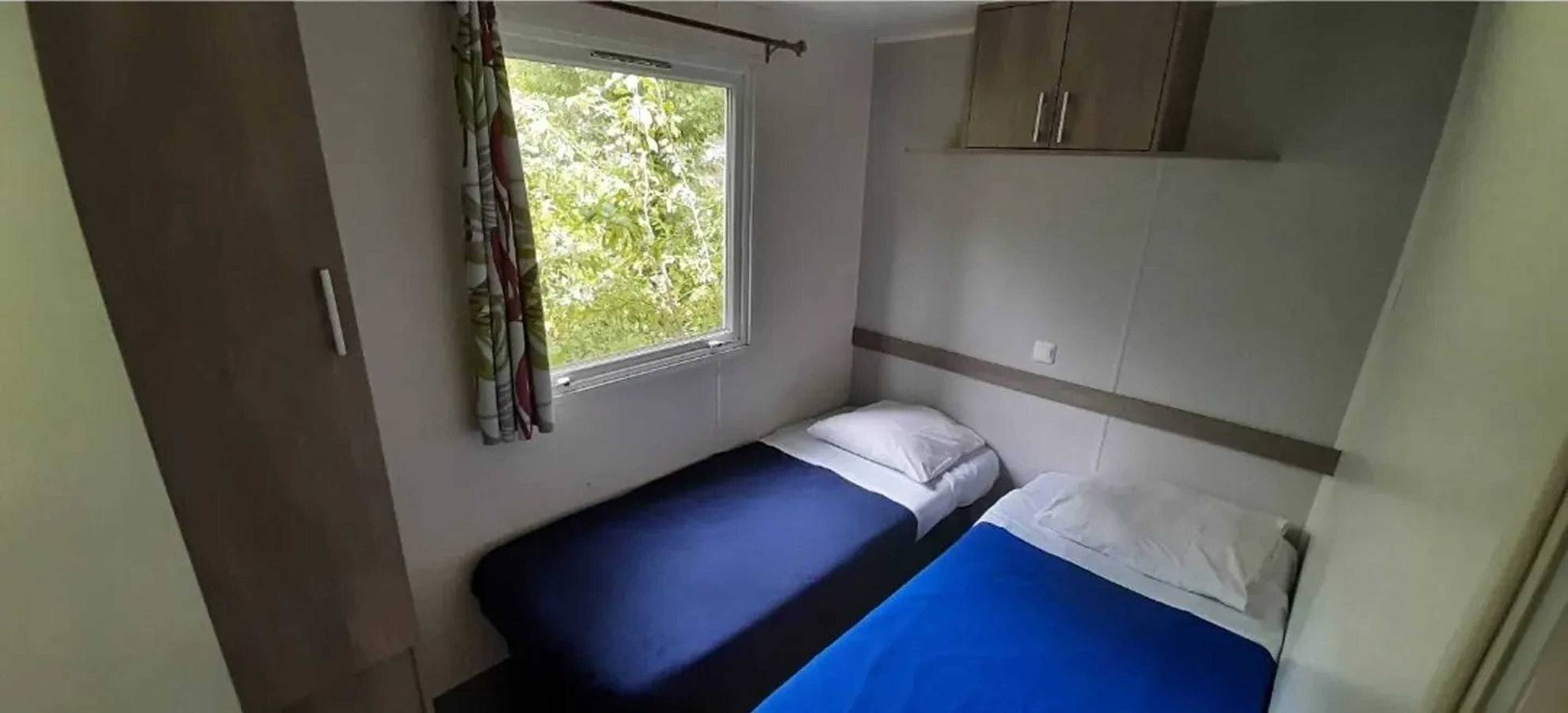 Cozy Bungalow in Saint-Chéron with Pool in Saint-Chéron, Essonne