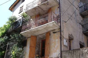 Location de vacances pour 8 personnes, animaux acceptés à Tende