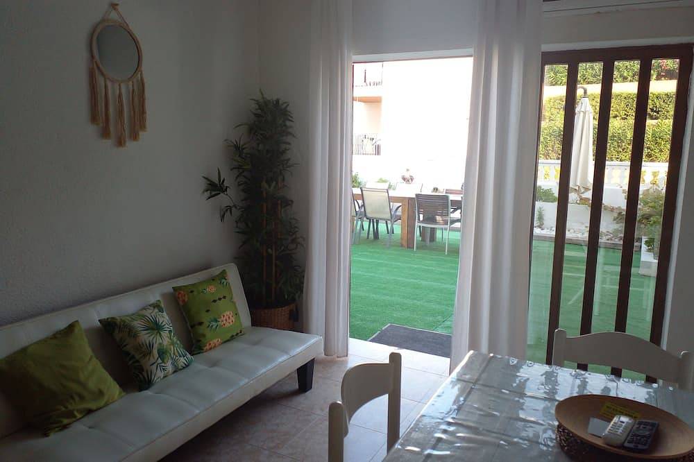 Apartamento entero, Relax en familia o con amigos a 1km de la playa (apto para mascotas) barbacoa in Peñíscola, Costa del Azahar