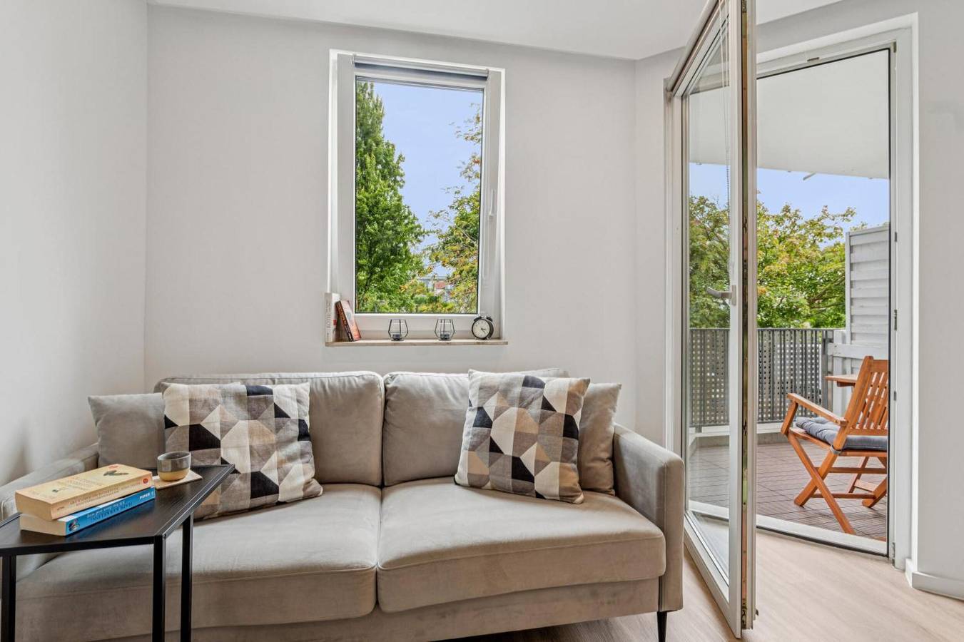 Ganze Wohnung, Modernes, frisch renoviertes Apartment mit schönem Balkon in Bietigheim-Bissingen in Bietigheim-Bissingen, Kraichgau