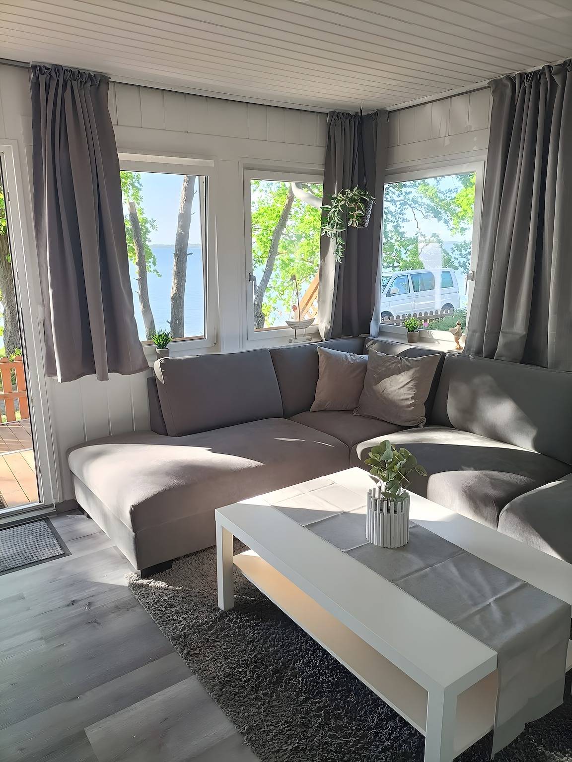 Surf-bungalow aan het water met zeezicht, privéterras en wifi, foto 9
