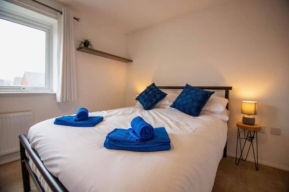 Spacious 2 bed family house with garden situated between Salisbury and Amesbury. in Wiltshire