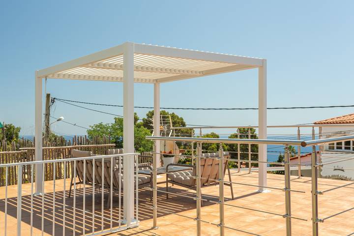 Ferienhaus für 3 Personen, mit Balkon und Garten