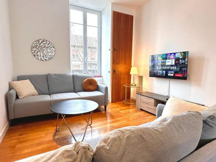 Gîte pour 6 personnes, avec vue dans Theatre Des Feuillants Dijon