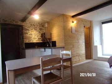 Gîte pour 4 personnes, avec piscine dans Régades