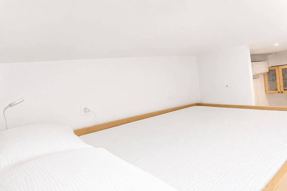 Ganze Wohnung, Air-conditioned studio with balcony 5 minutes from the citadel in Blaye, Blaye und Umgebung