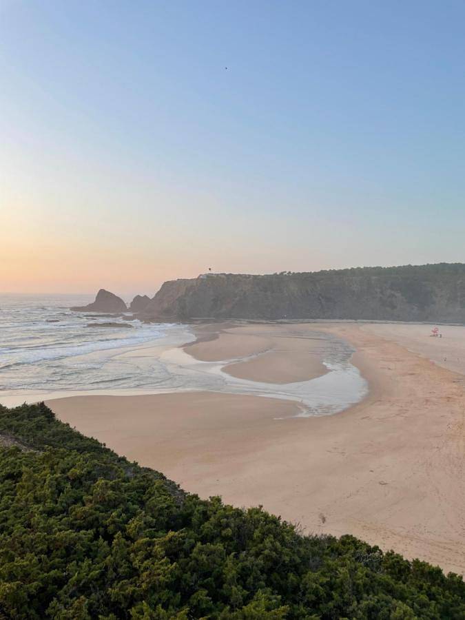 Casa de férias para 5 pessoas, com Varanda e Terraço e ainda Vista em Odeceixe