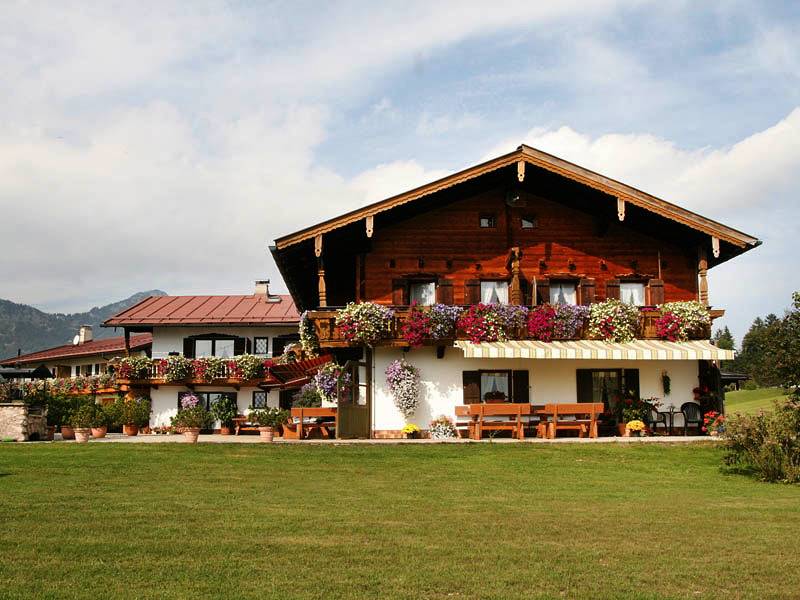 Pension Loiplstüberl - Doppelzimmer mit Balkon/Terrasse Du/Wc Nr.1,2,7,10,11 in Bischofswiesen, Berchtesgadener Alpen