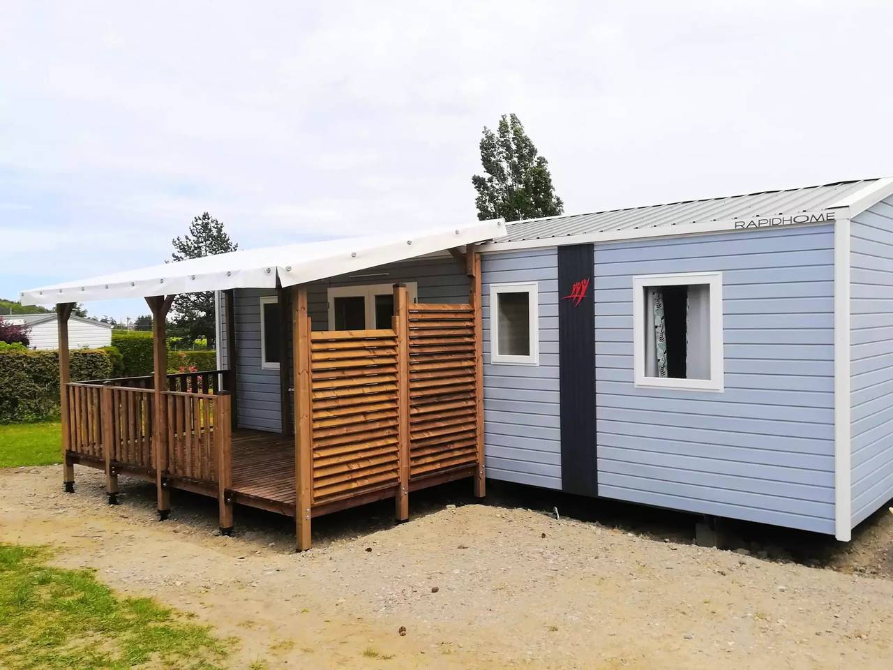 Mobil-home Mercure confort 2 dormitorios terraza 4 personas in Saint-Bonnet-le-Château, Montbrison