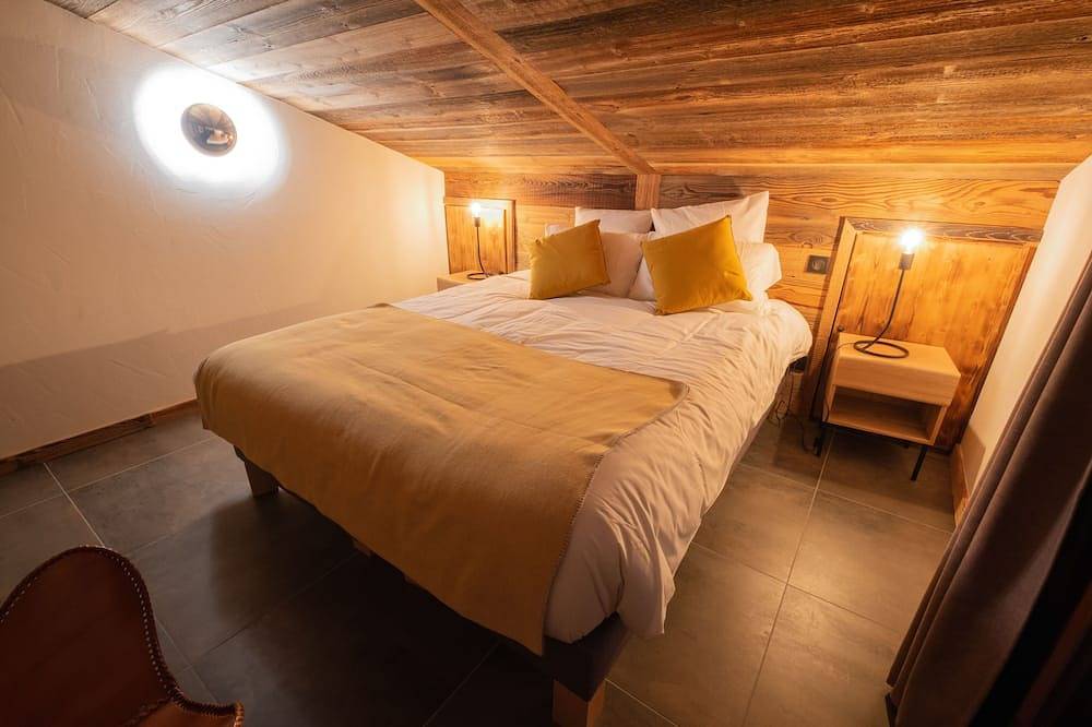 Entire apartment, Marmotte 202: Luxury Apartment At The Foot Of The Slopes in Bonneval-sur-Arc, Saint-Jean-de-Maurienne region