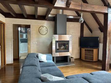 Gîte pour 10 personnes, avec jardin dans Office De Tourisme Besse