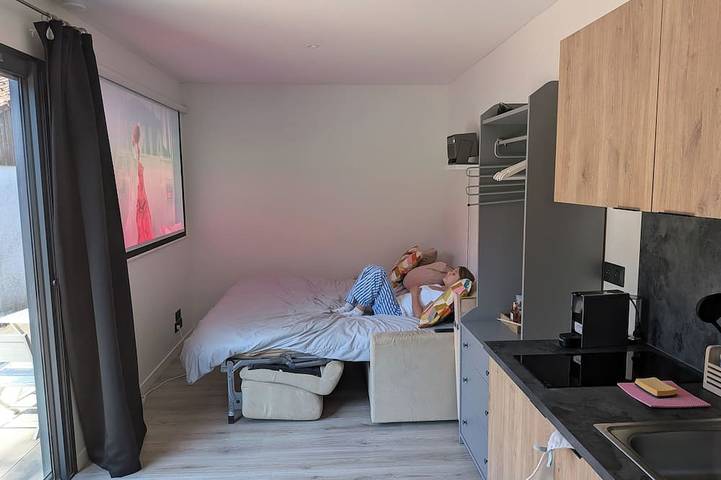 Studio indépendant avec jardin, clim et garage in Gribskov Region, Région de Strasbourg