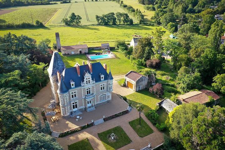 Gîte pour 12 personnes, avec jardin à Thouaré-sur-Loire