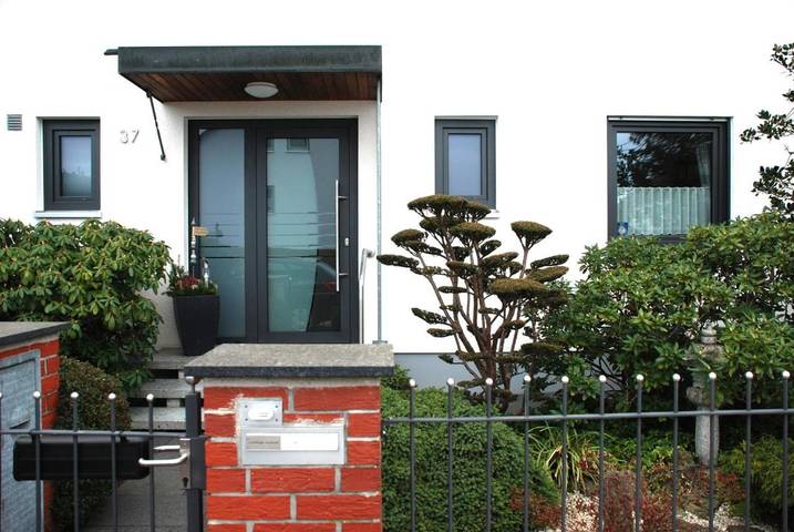 Ferienwohnung für 3 Personen, mit Terrasse und Garten sowie Ausblick