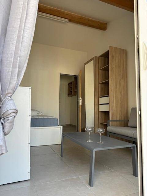 Gîte pour 2 personnes, avec terrasse et jardin à Fabrègues - 3