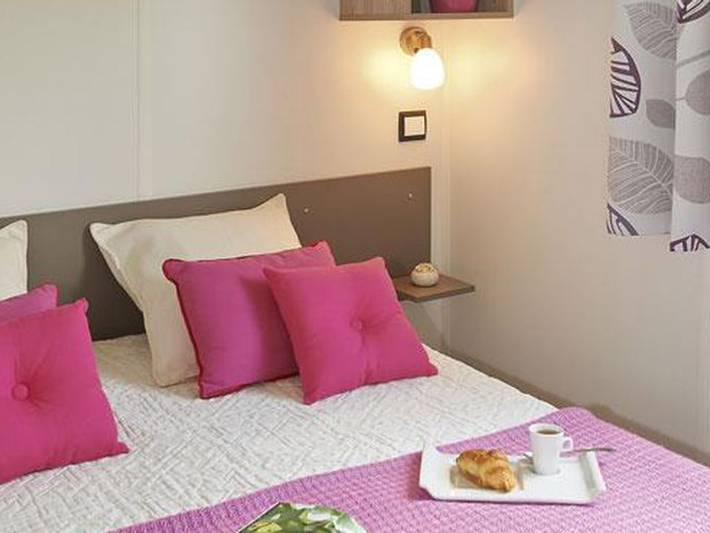 Mobil home pour 4 personnes, avec terrasse et piscine dans Plage des Govelins - 2