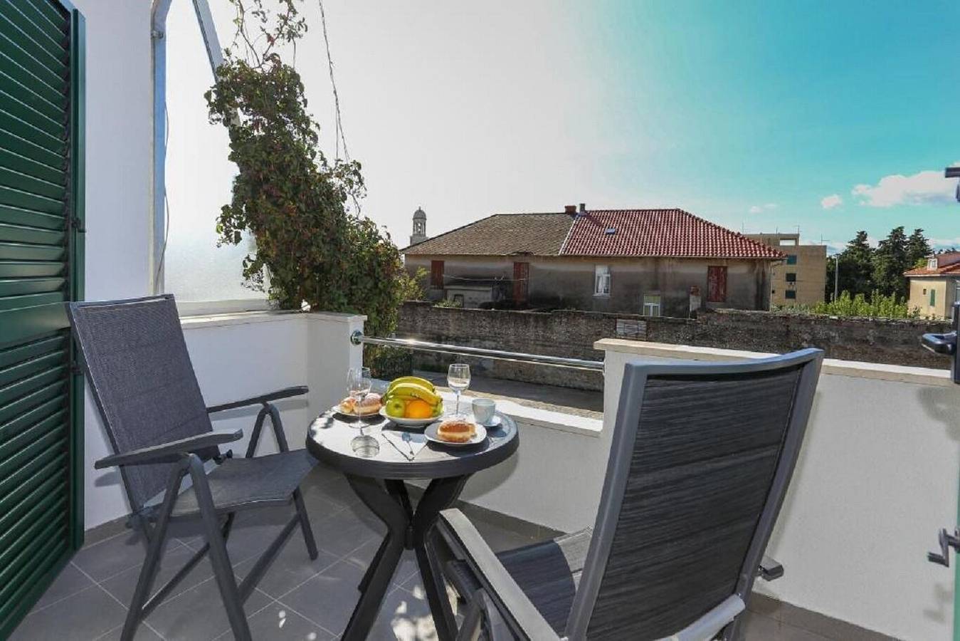 Ganzes Studio, Apartments Slavko with terrace : in Kastel Stari, Kaštela